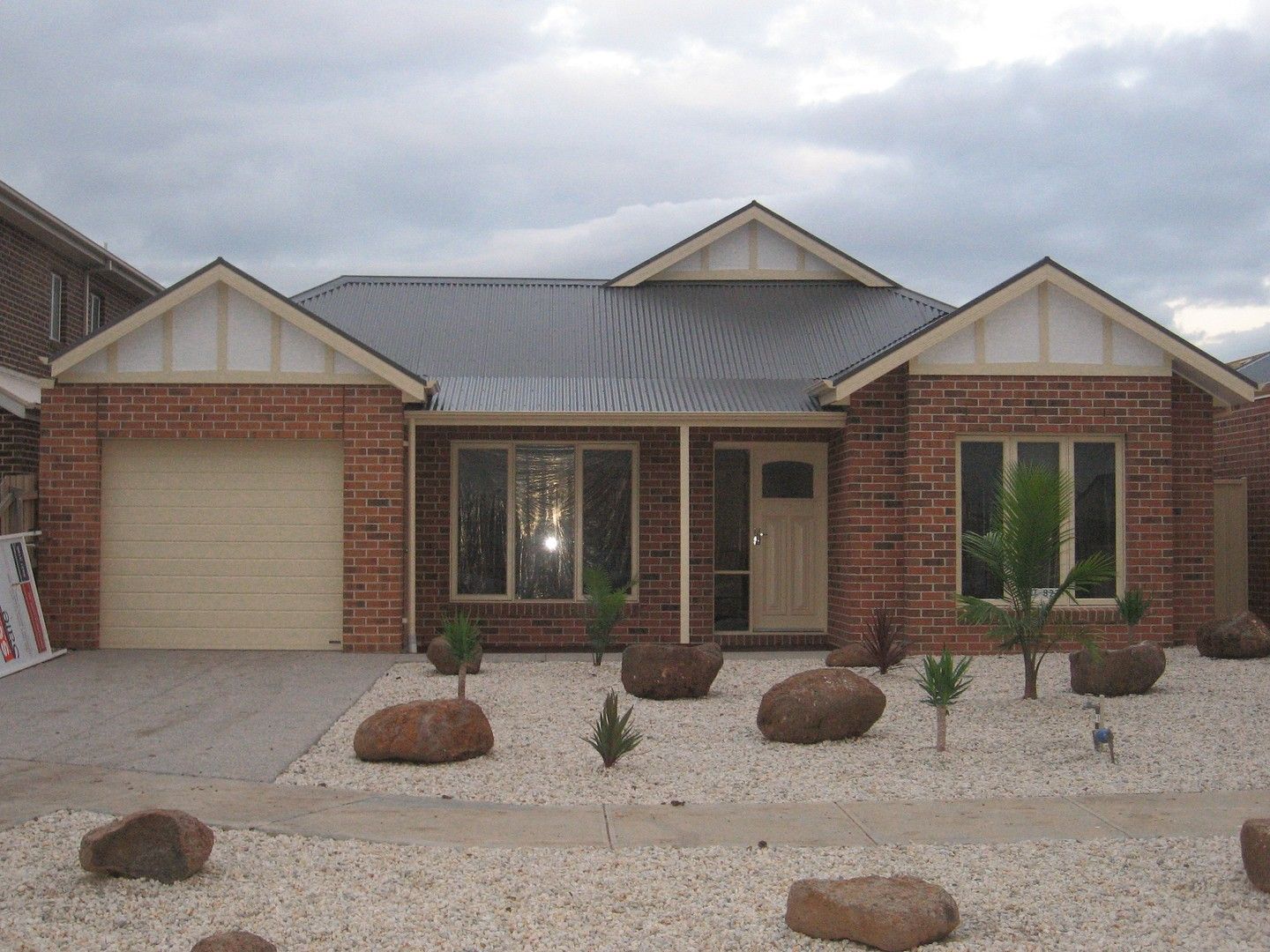 4 bedrooms House in 90 Foxwood Drive POINT COOK VIC, 3030