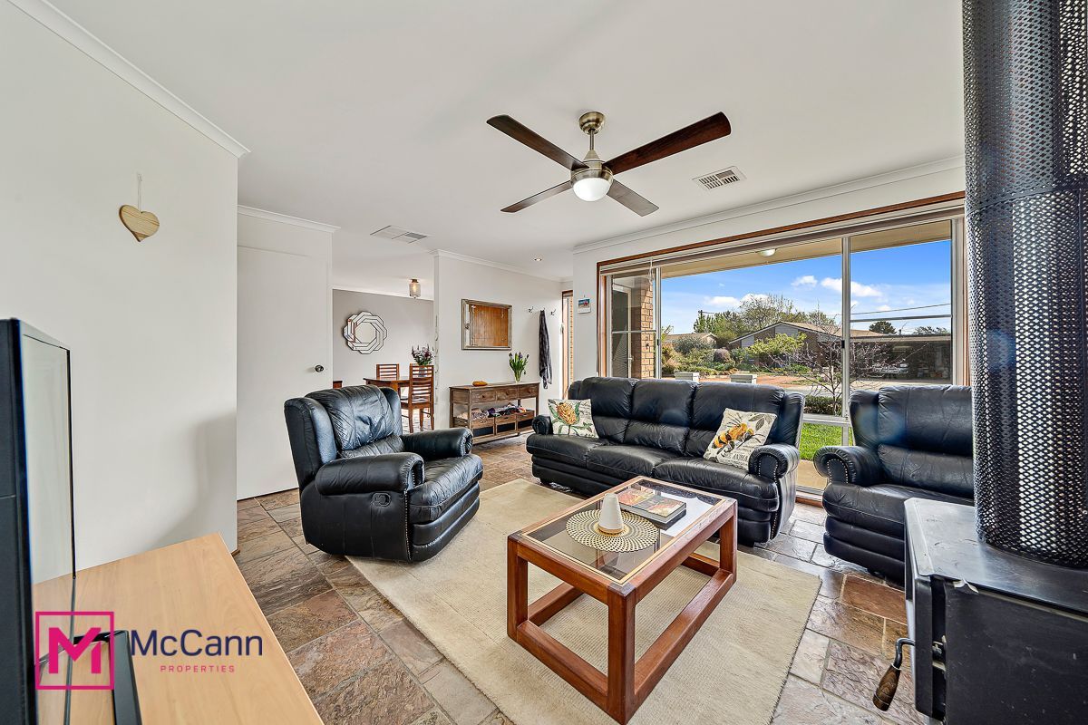 24 Werriwa Crescent, Isabella Plains ACT 2905, Image 2