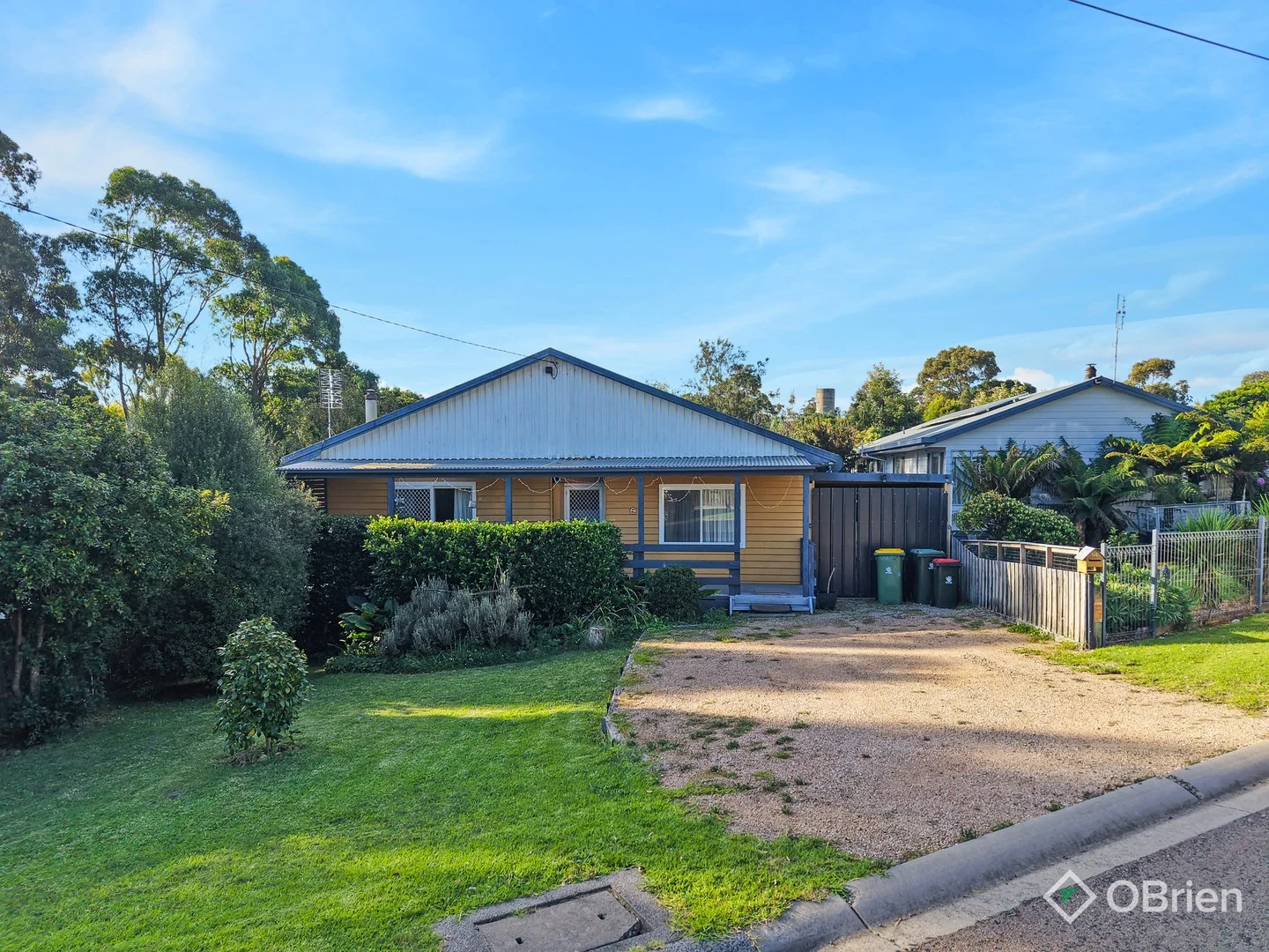 14 Foam Street, Lakes Entrance VIC 3909