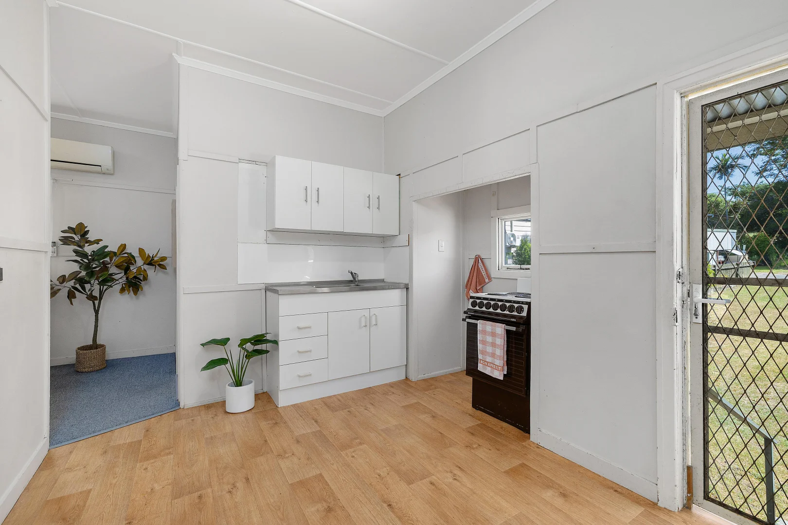 Additional image 4 of 216 Denham Street, The Range QLD 4700