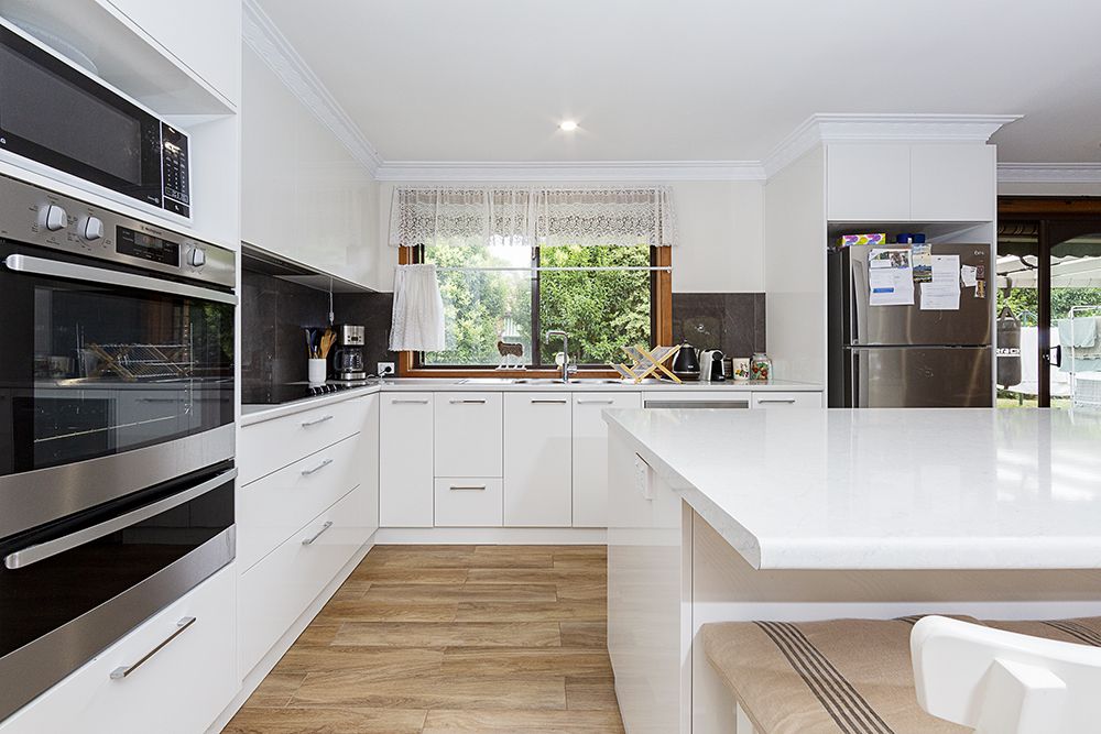 4 bedrooms House in 102 Diamantina Crescent KALEEN ACT, 2617