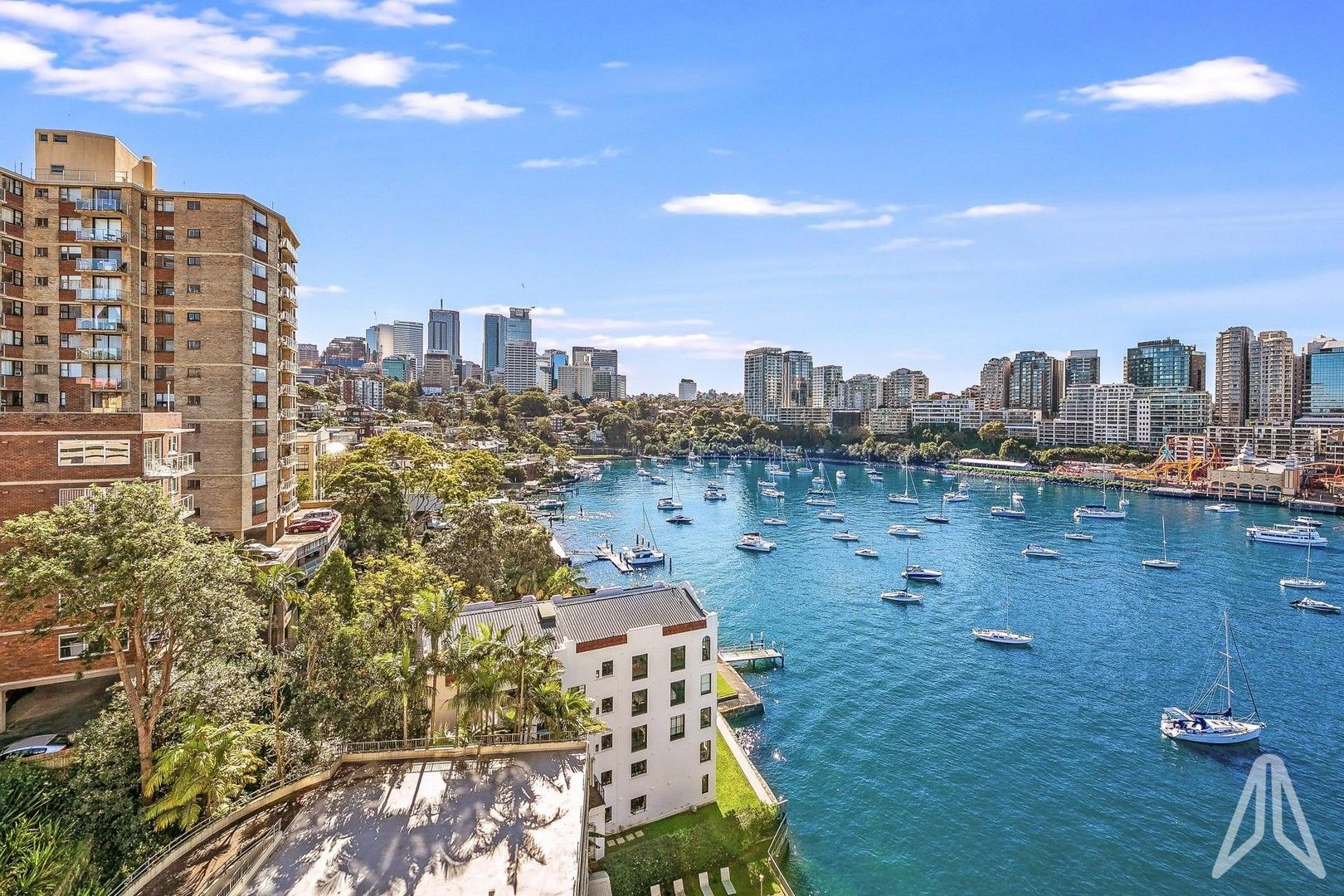 1 bedrooms Apartment / Unit / Flat in 63/2A Henry Lawson Ave MCMAHONS POINT NSW, 2060
