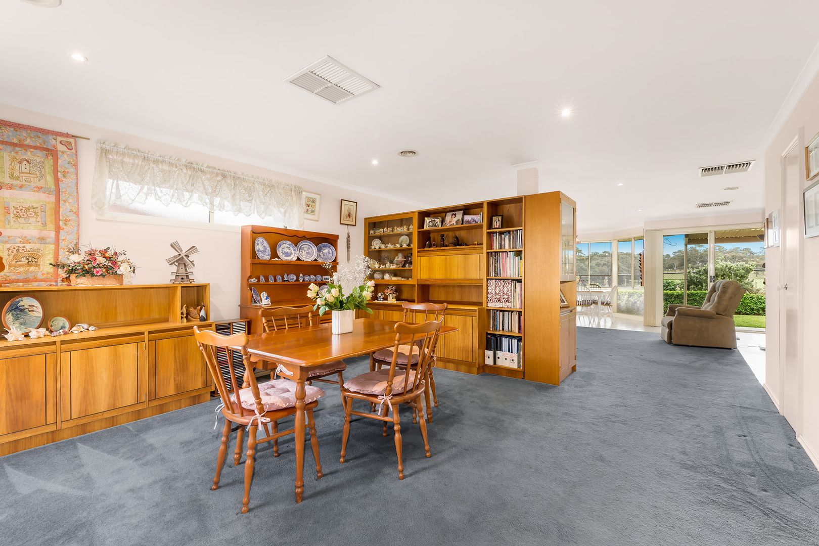 9 Marigolds Road, Yallambie VIC 3085, Image 2