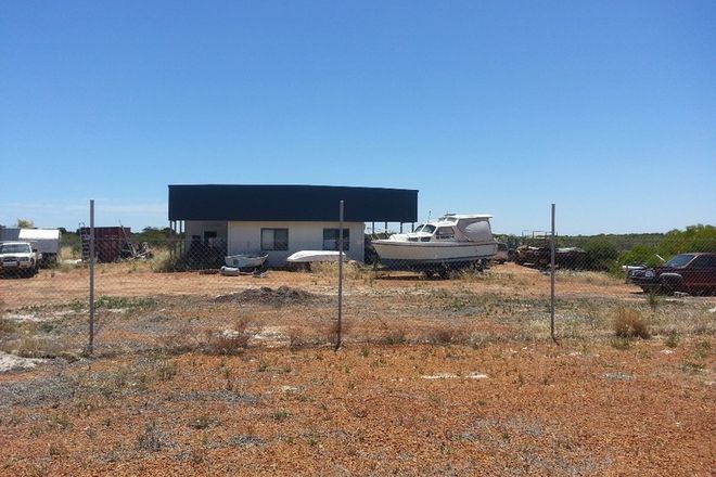 Picture of 3 Tailor Street, LEEMAN WA 6514