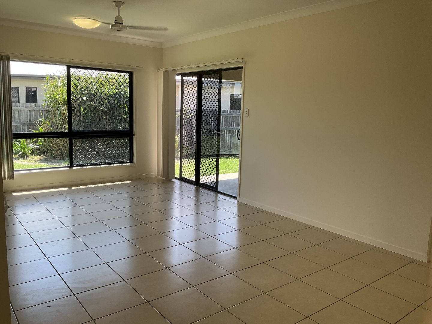 27 Stephanie Street, Rasmussen QLD 4815, Image 1