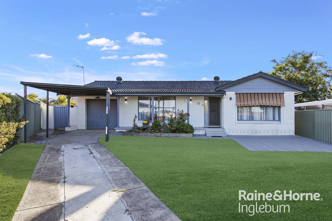 Picture of 15 Nigel Place, MACQUARIE FIELDS NSW 2564