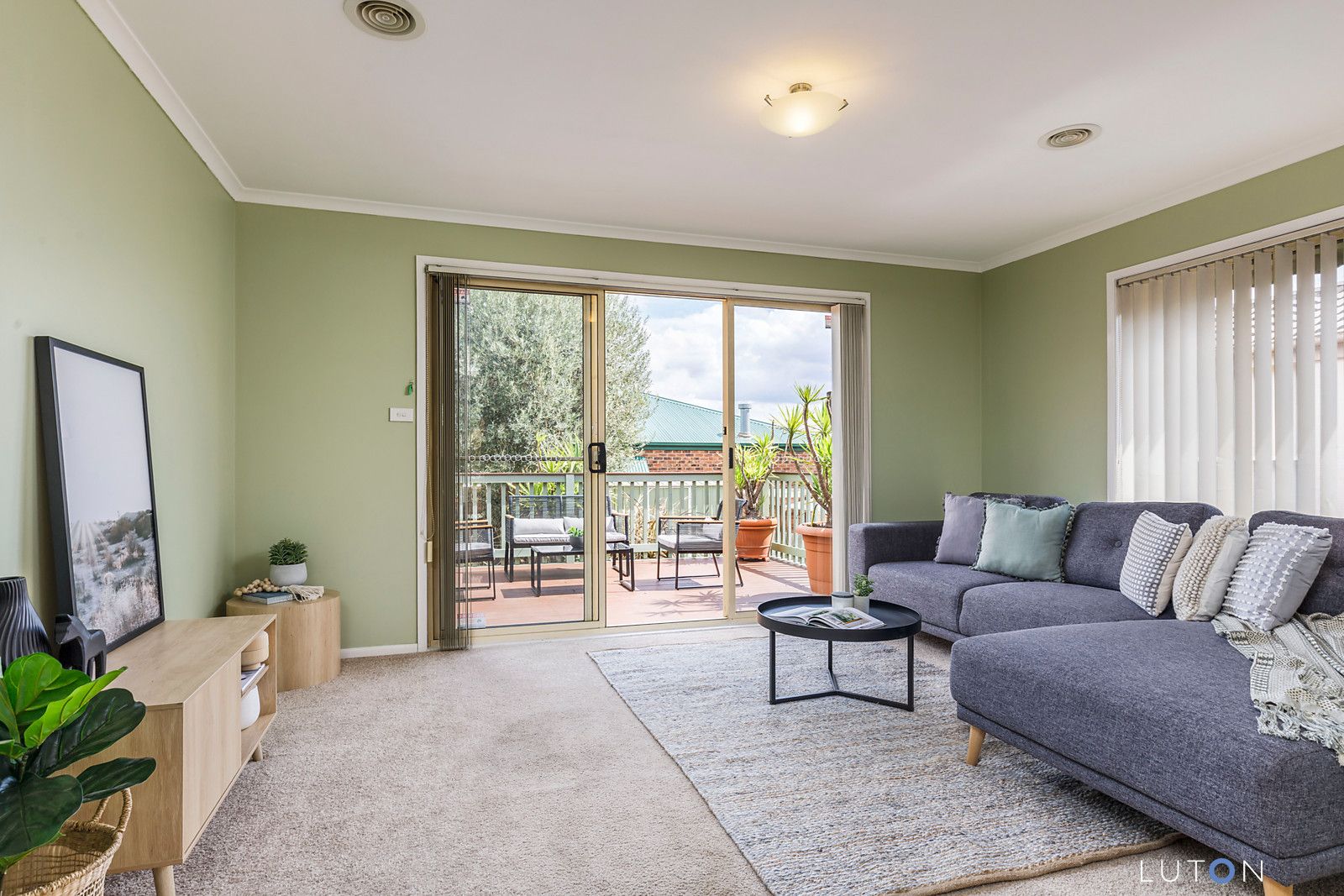 106 Hugh McKay Crescent, Dunlop ACT 2615, Image 1