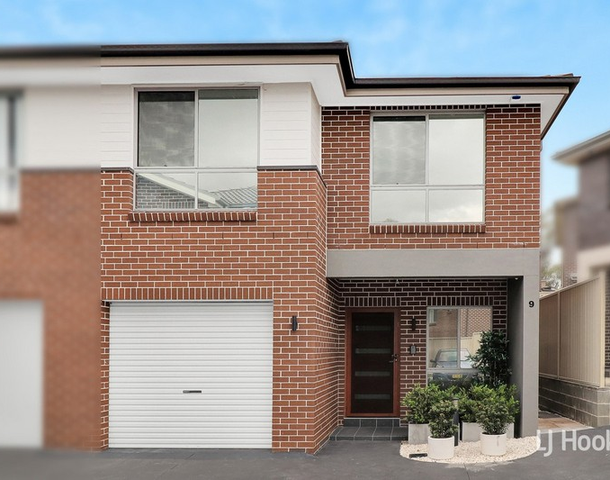 9 Playford Glade, Quakers Hill NSW 2763