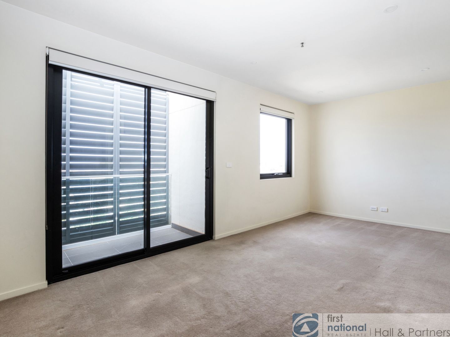 347/80 Cheltenham Road, Dandenong VIC 3175, Image 2