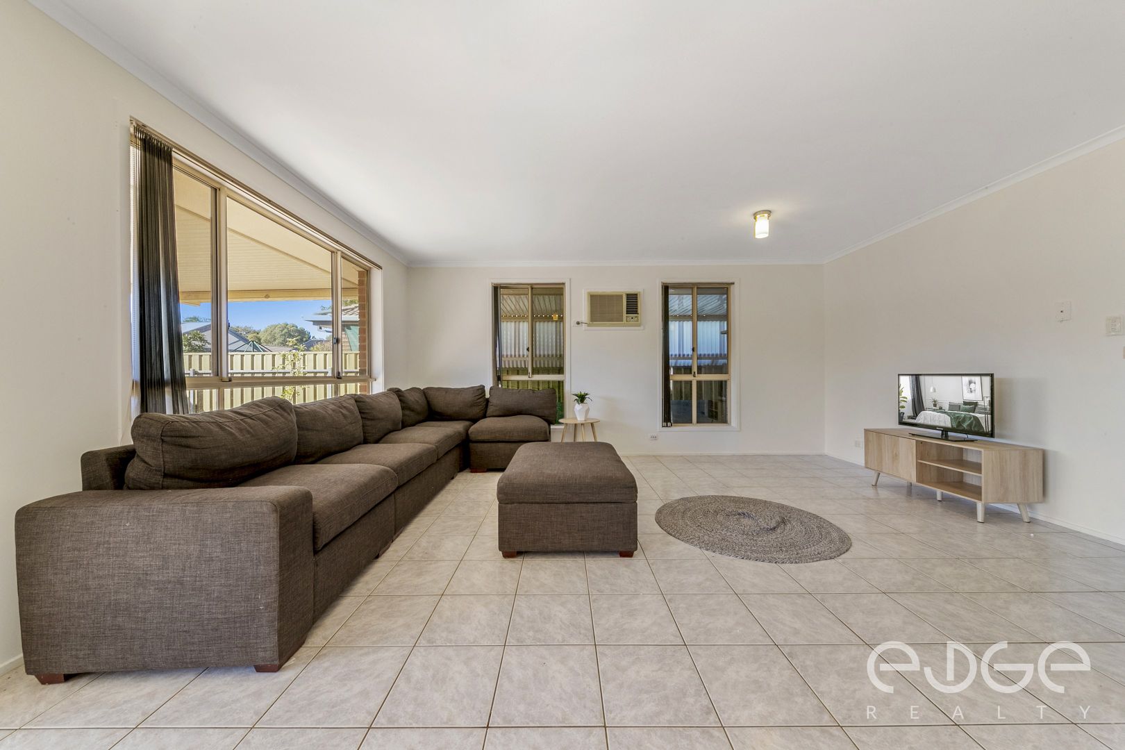 10 Liepin Close, Andrews Farm SA 5114, Image 1