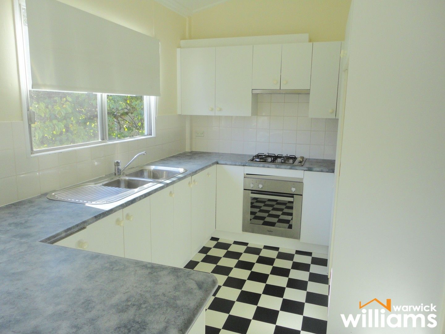 2 bedrooms House in 37 Meriton Street GLADESVILLE NSW, 2111