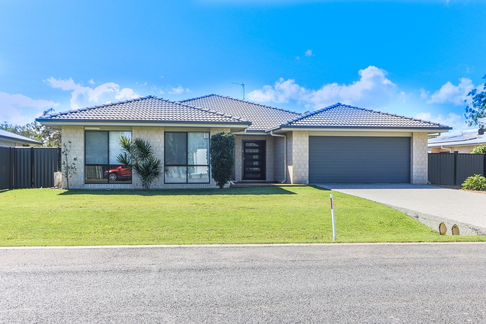 19 Senorita Parade, Urangan QLD 4655, Image 0