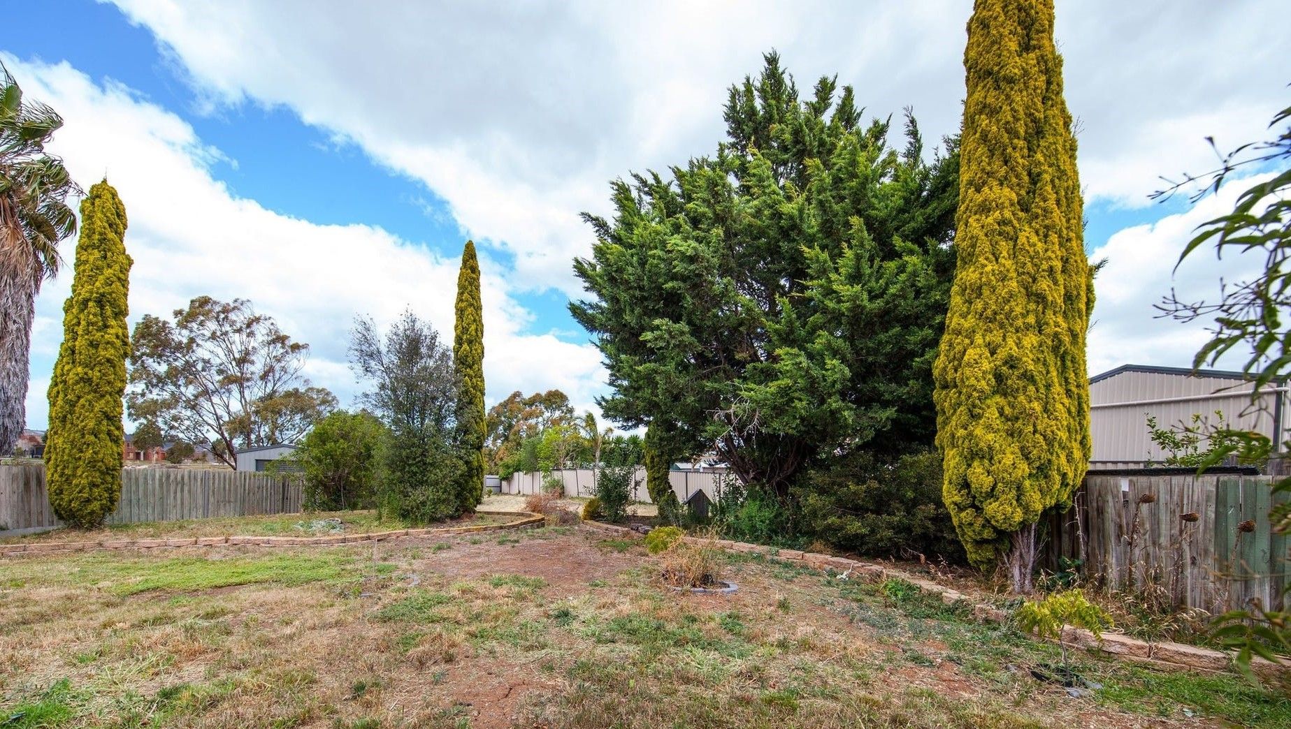 3 bedrooms Farm in 12 Grevillea Crescent HOPPERS CROSSING VIC, 3029