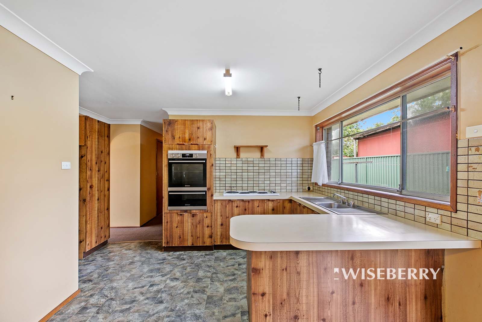 1 Morcombe Close, Gorokan NSW 2263, Image 2