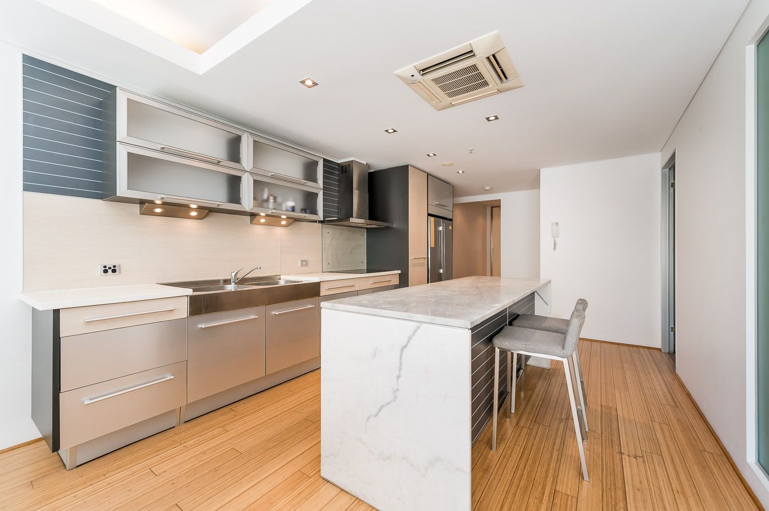 2 bedrooms Apartment / Unit / Flat in 33/22 St Georges Terrace PERTH WA, 6000