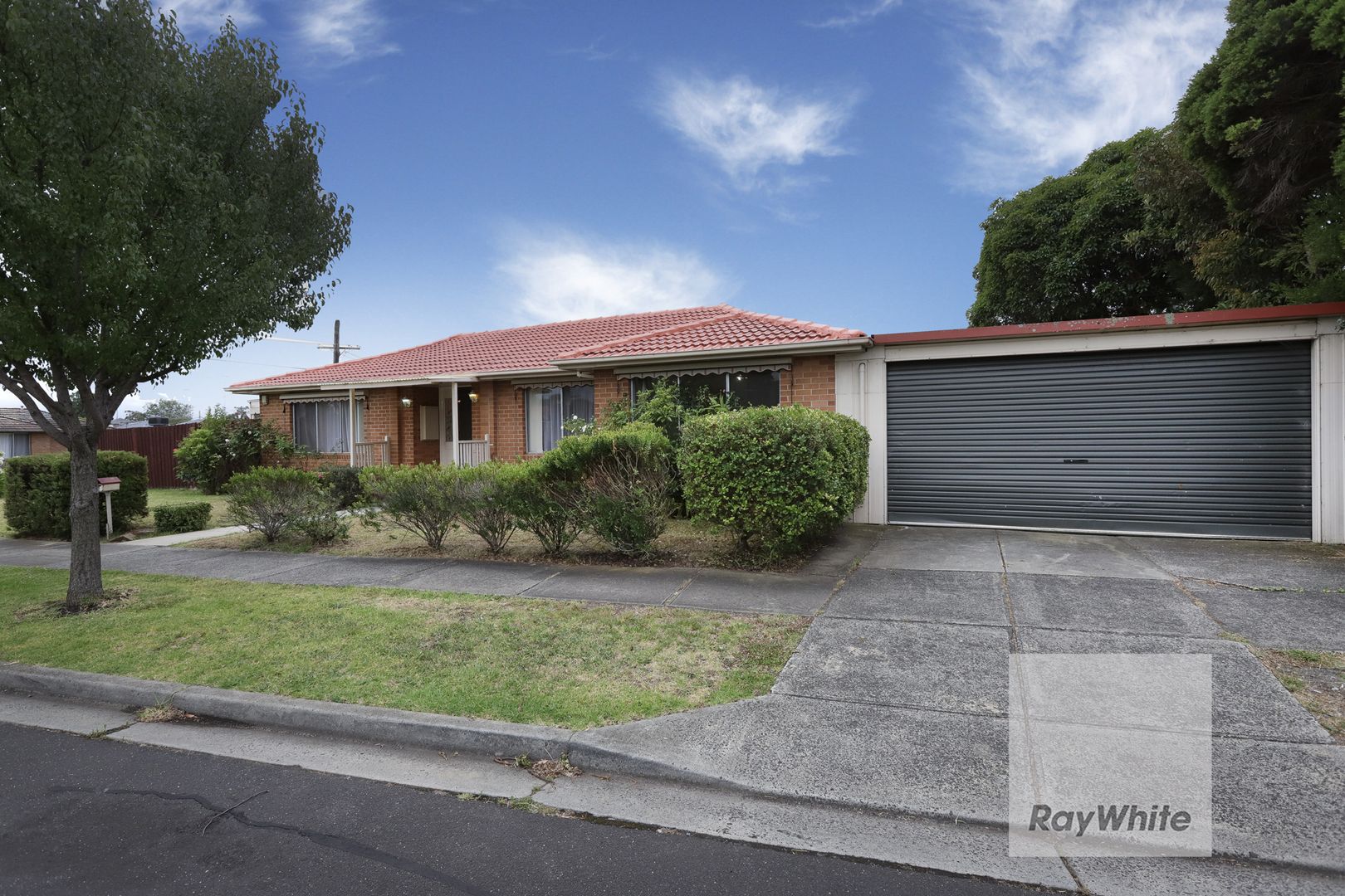 1 Wiltshire Road, Gladstone Park VIC 3043, Image 2