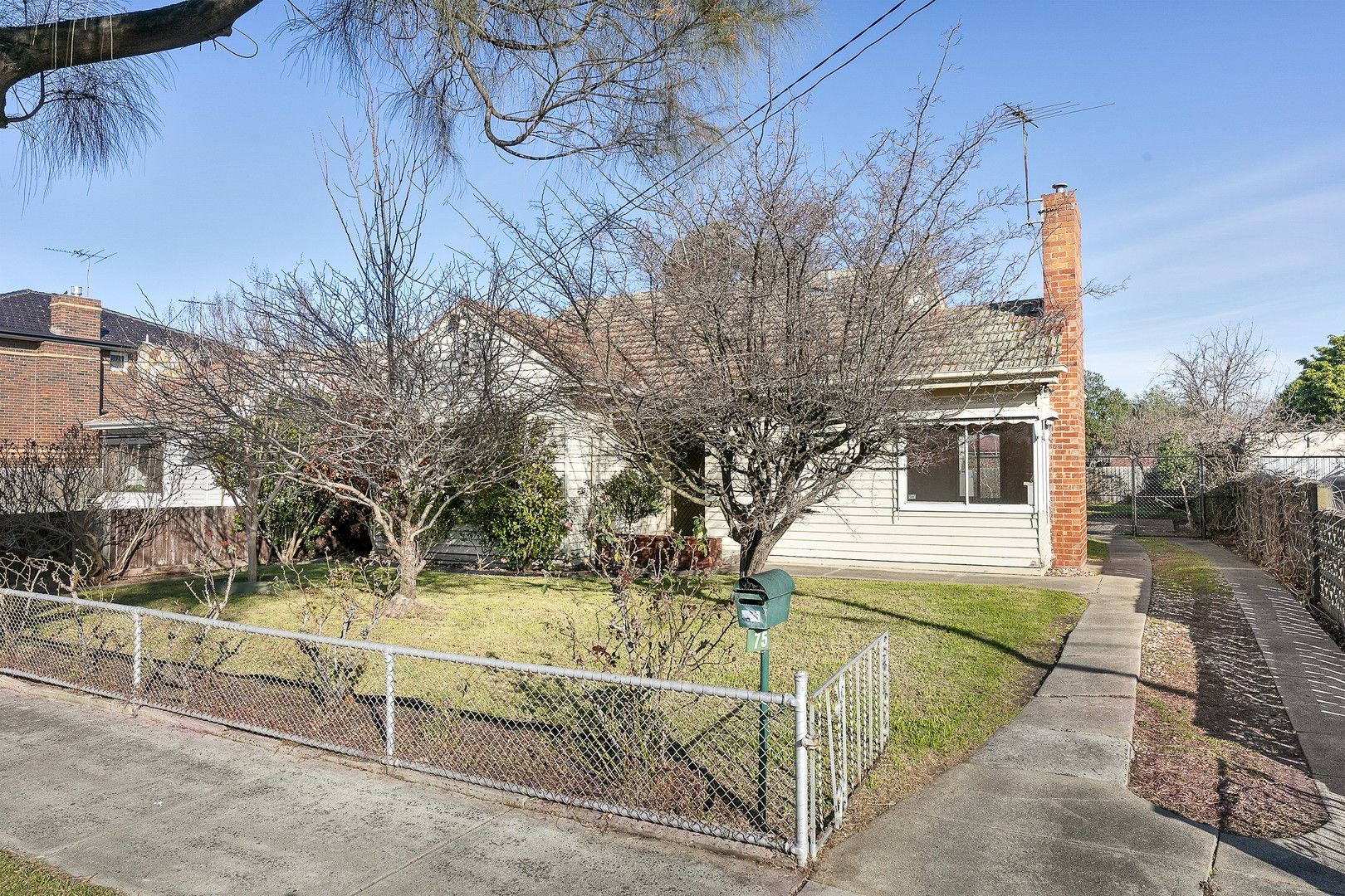 3 bedrooms House in 75 Landells Road PASCOE VALE VIC, 3044