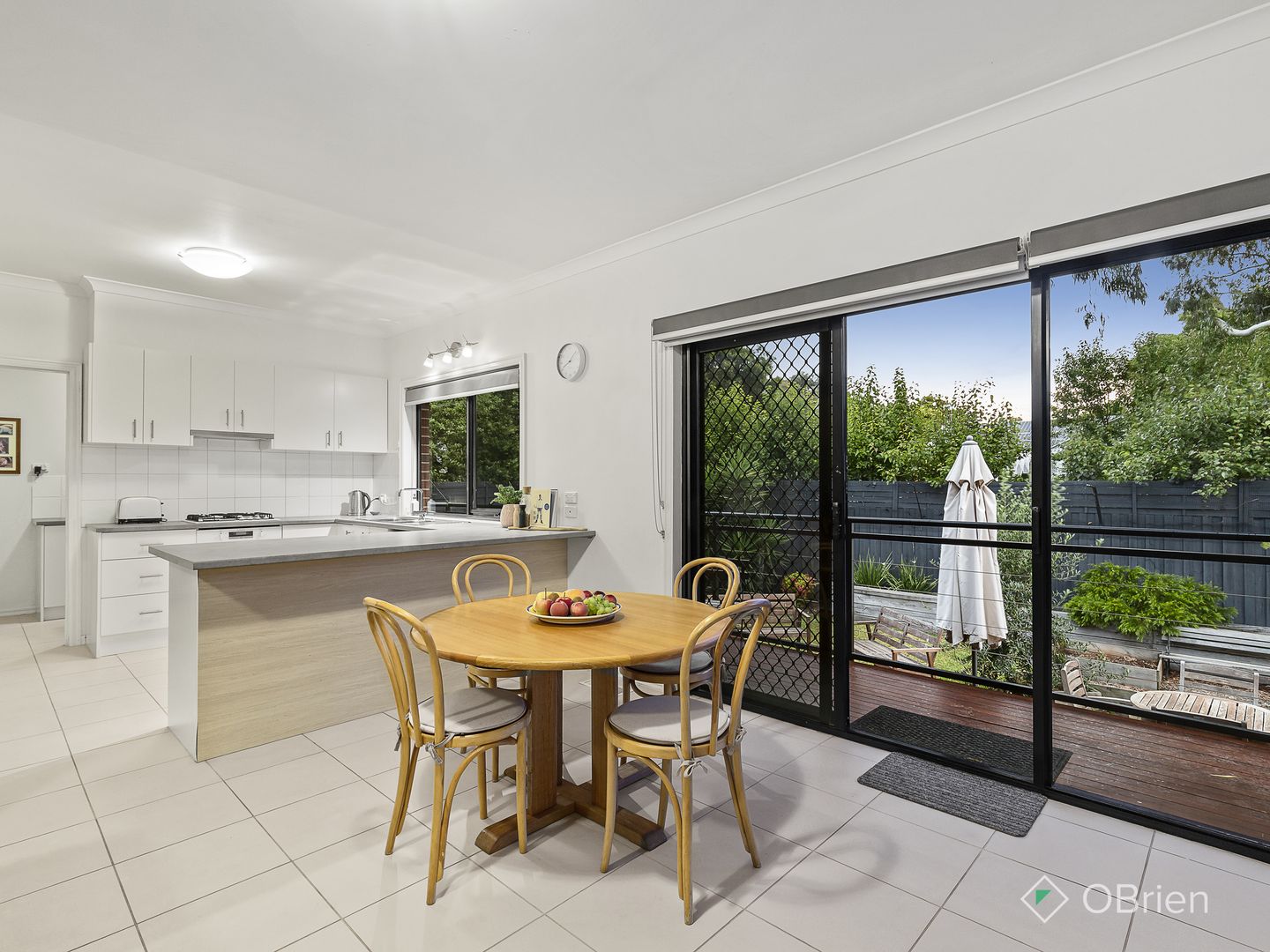 2/17 Belle Crescent, Mordialloc VIC 3195, Image 2