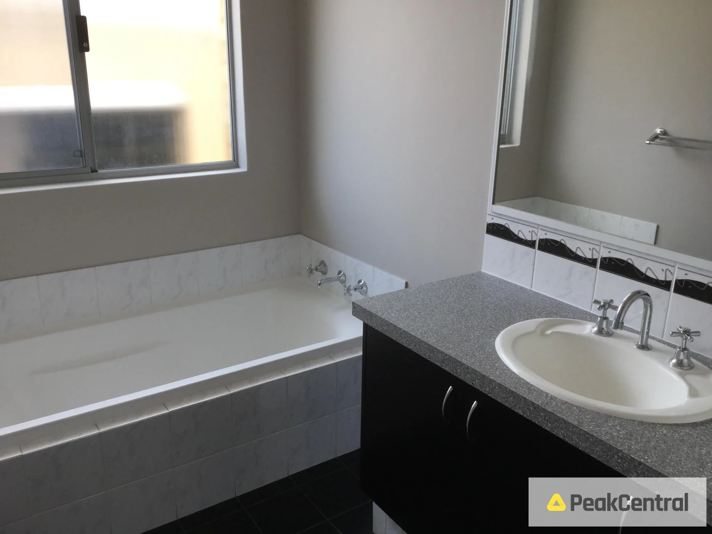 Additional image 10 of 324 Lyon Road, Aubin Grove WA 6164