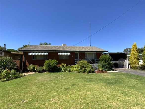 24 Forrester Street, Forbes NSW 2871