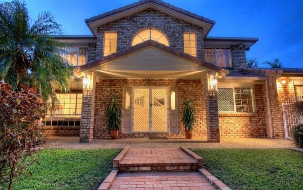 4 bedrooms House in 17 Googie Crescent EIGHT MILE PLAINS QLD, 4113