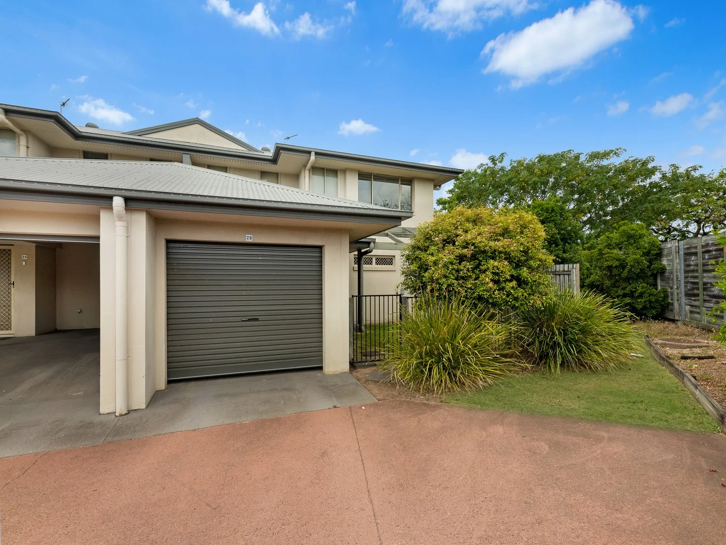 26/1 Ibis Boulevard, Eli Waters QLD 4655