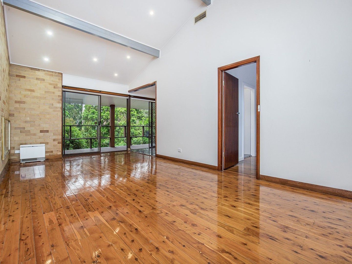 4 bedrooms House in 15 Kerry Avenue EPPING NSW, 2121