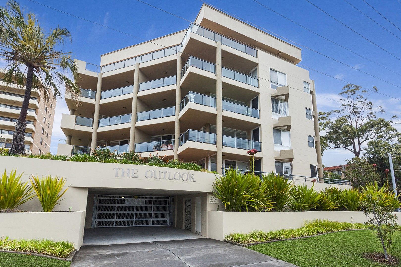 3 bedrooms Apartment / Unit / Flat in 4/1-3 View St WOLLONGONG NSW, 2500