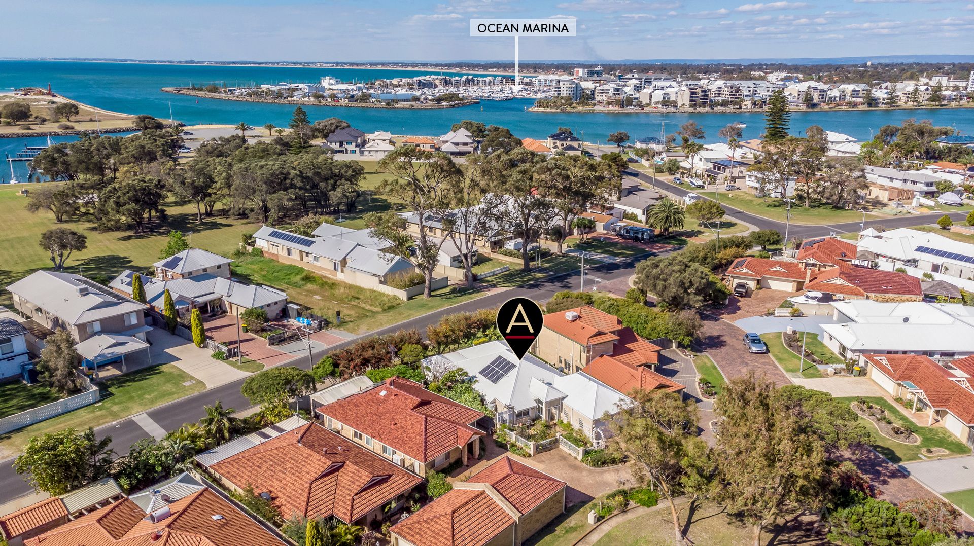 2 Parkwater Cove, Halls Head WA 6210, Image 0