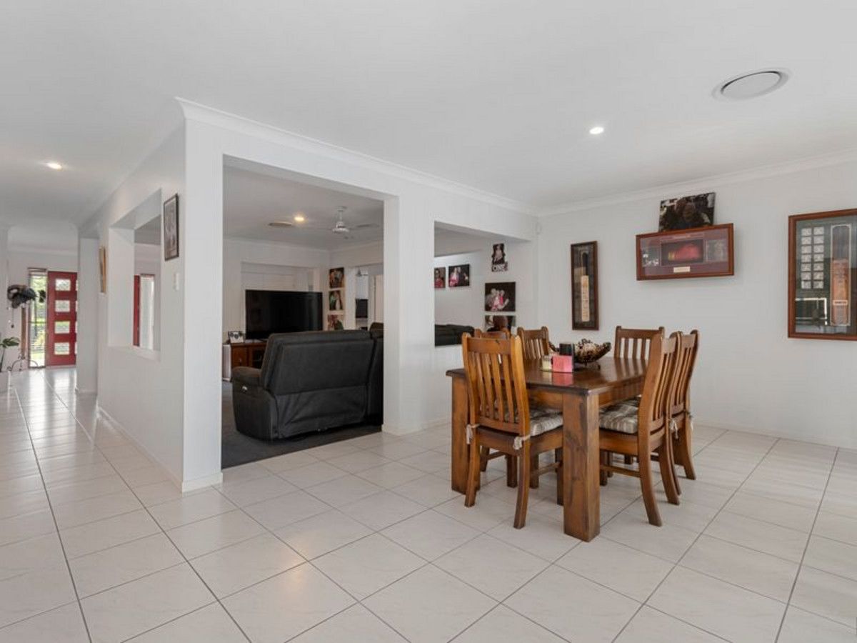 4 Muller Court, Flinders View QLD 4305, Image 2