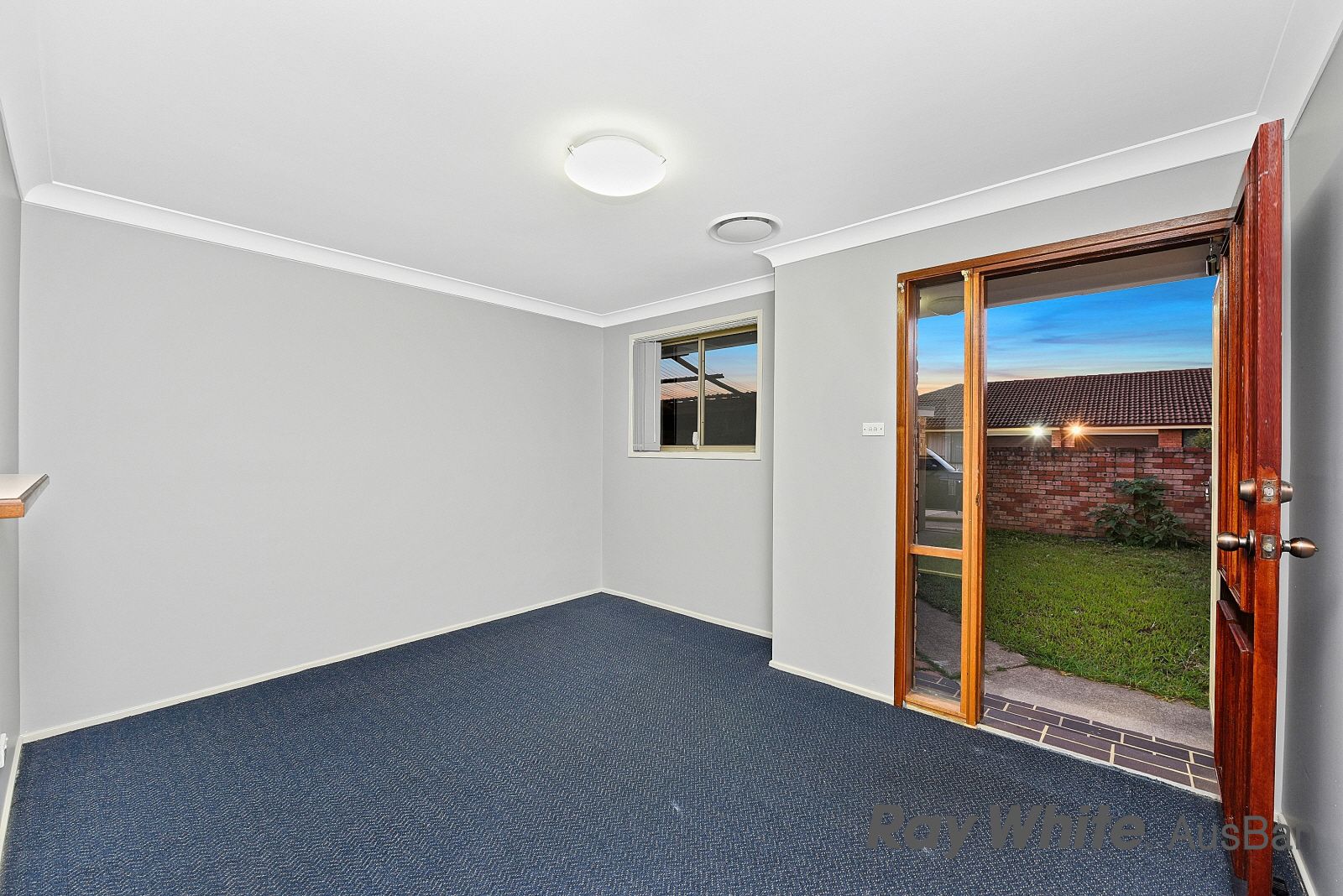16/35 Bougainville Road, Glenfield NSW 2167, Image 1
