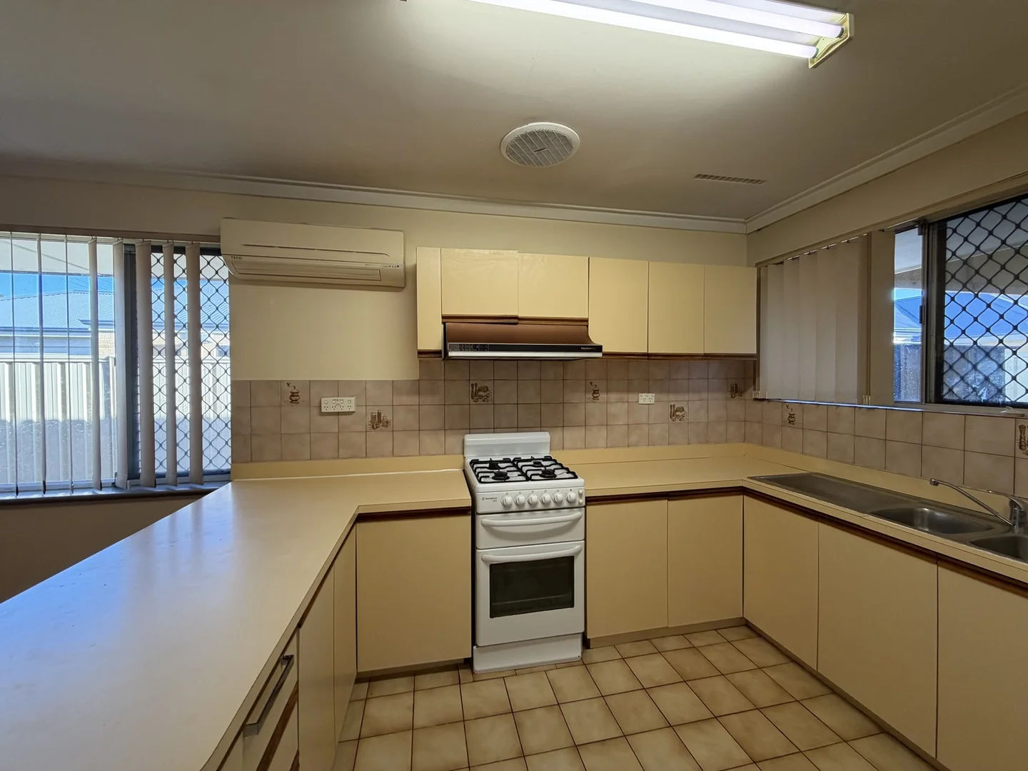 Additional image 7 of 37 Embleton Avenue, Embleton WA 6062