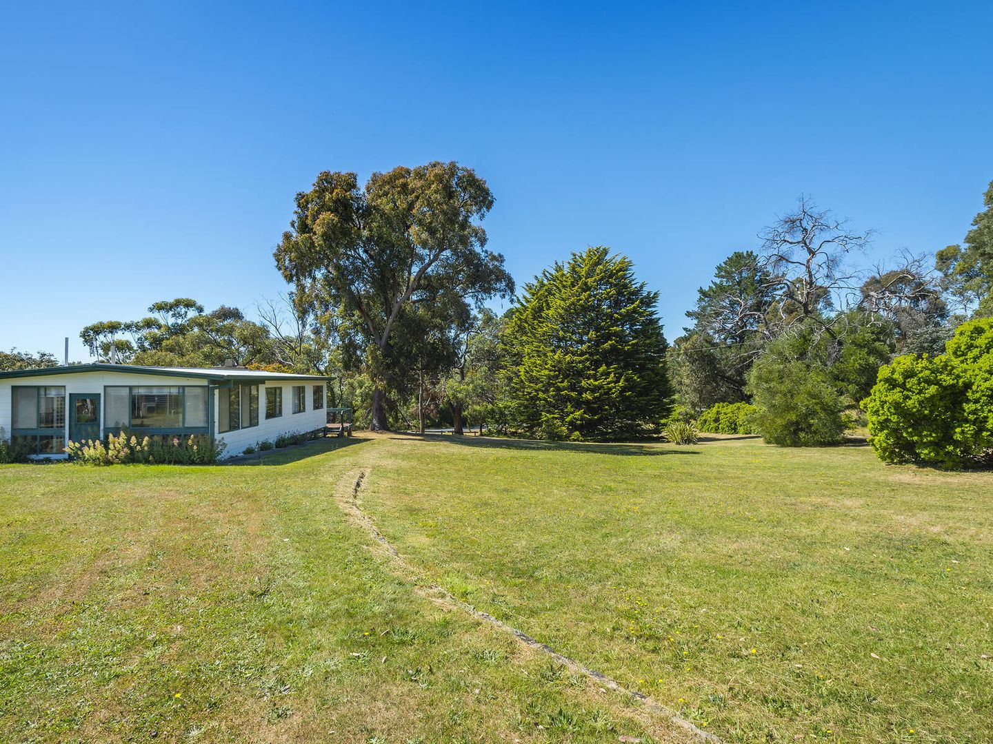 24 Shepherd Hill Road, Lauriston VIC 3444, Image 2