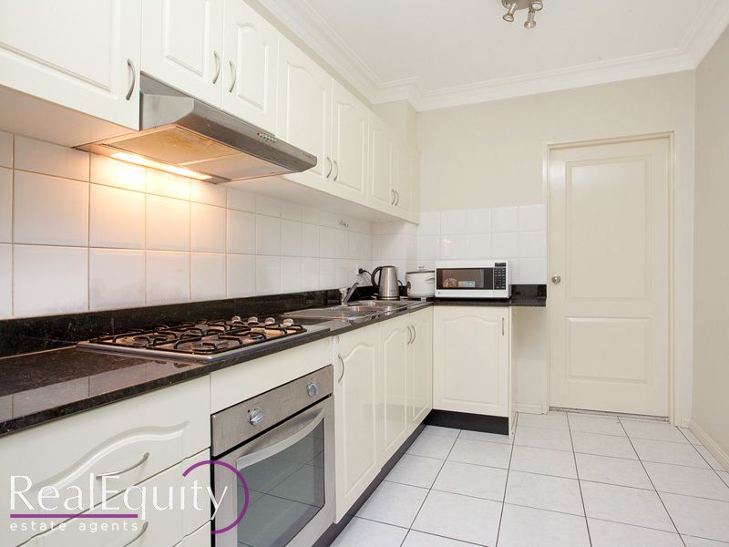 5/2 The Crescent, Fairfield NSW 2165, Image 2