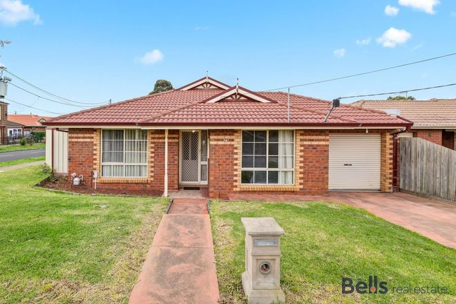 Picture of 74 Robinsons Road, DEER PARK VIC 3023