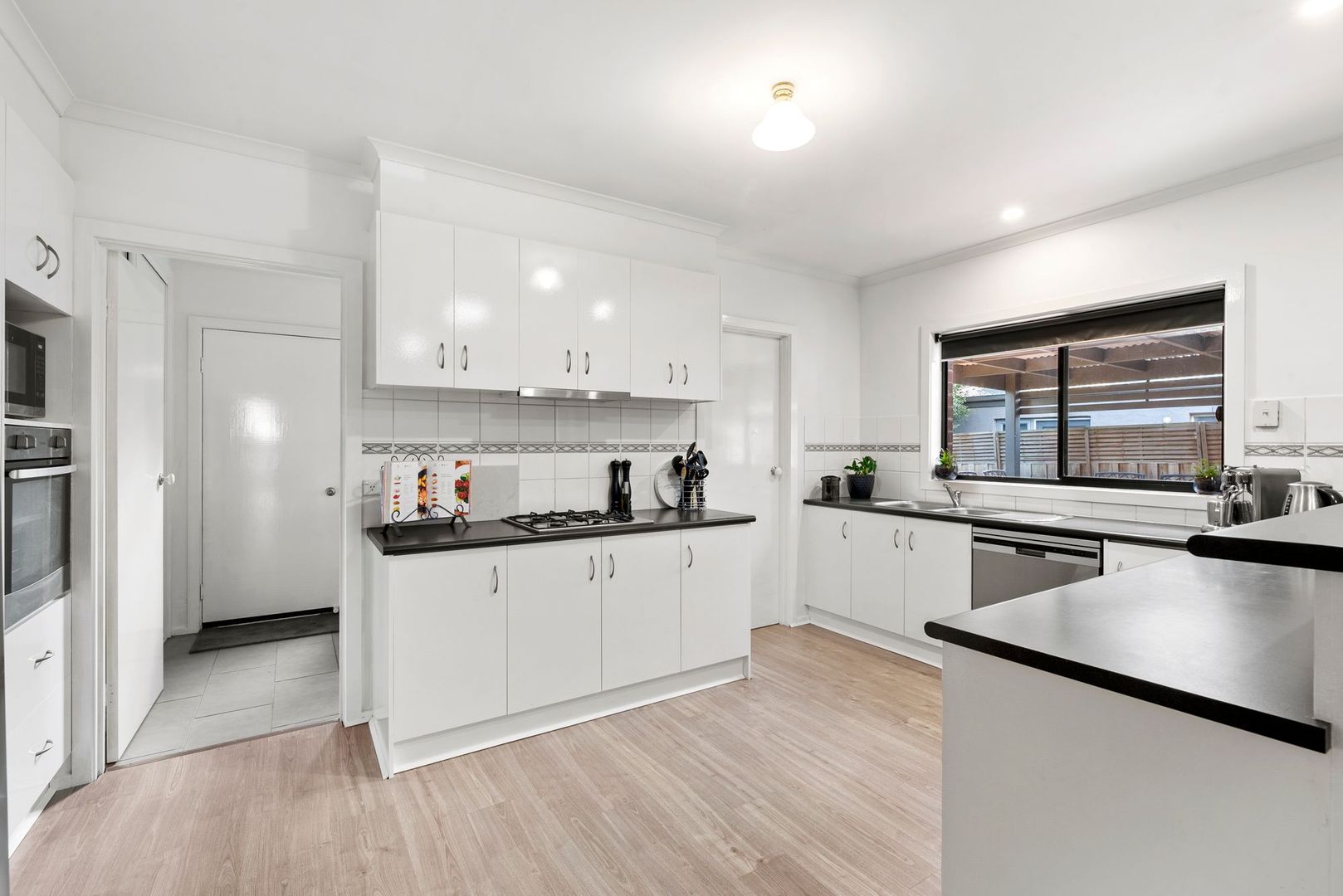 2 Lochlan Court, Leopold VIC 3224, Image 2