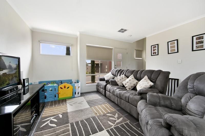 10/21 Strathpine Street, Salisbury East SA 5109, Image 2