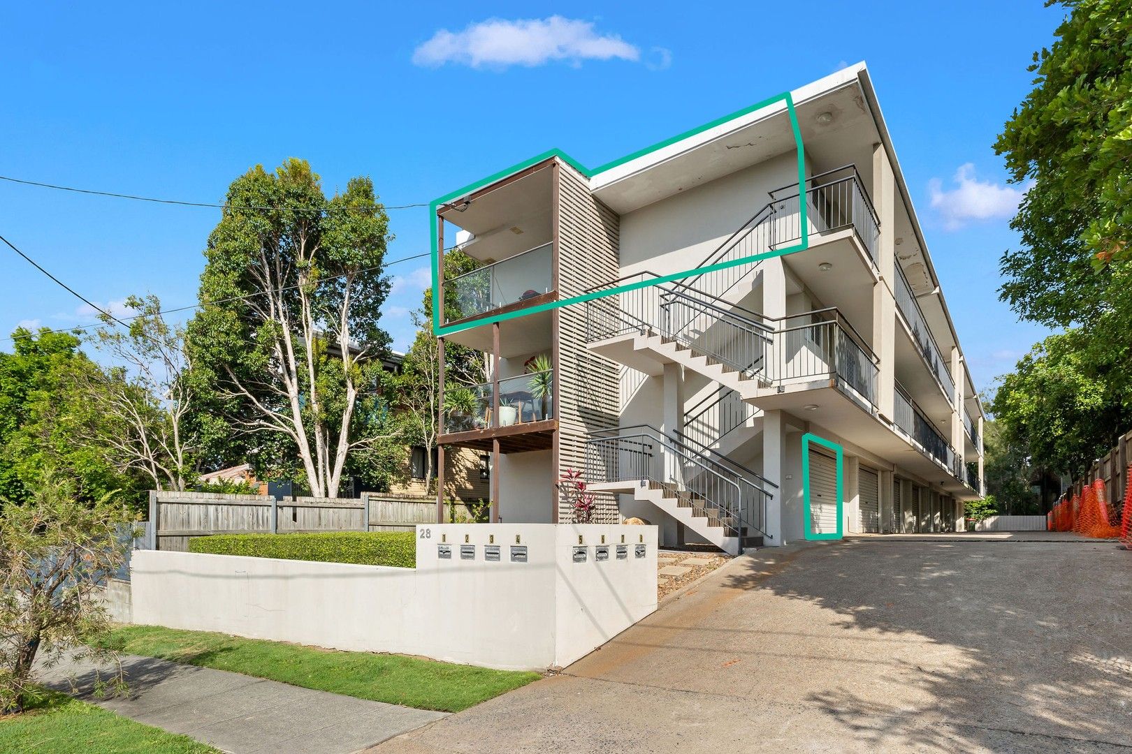 2 bedrooms Apartment / Unit / Flat in 5/28 Hawthorne St WOOLLOONGABBA QLD, 4102
