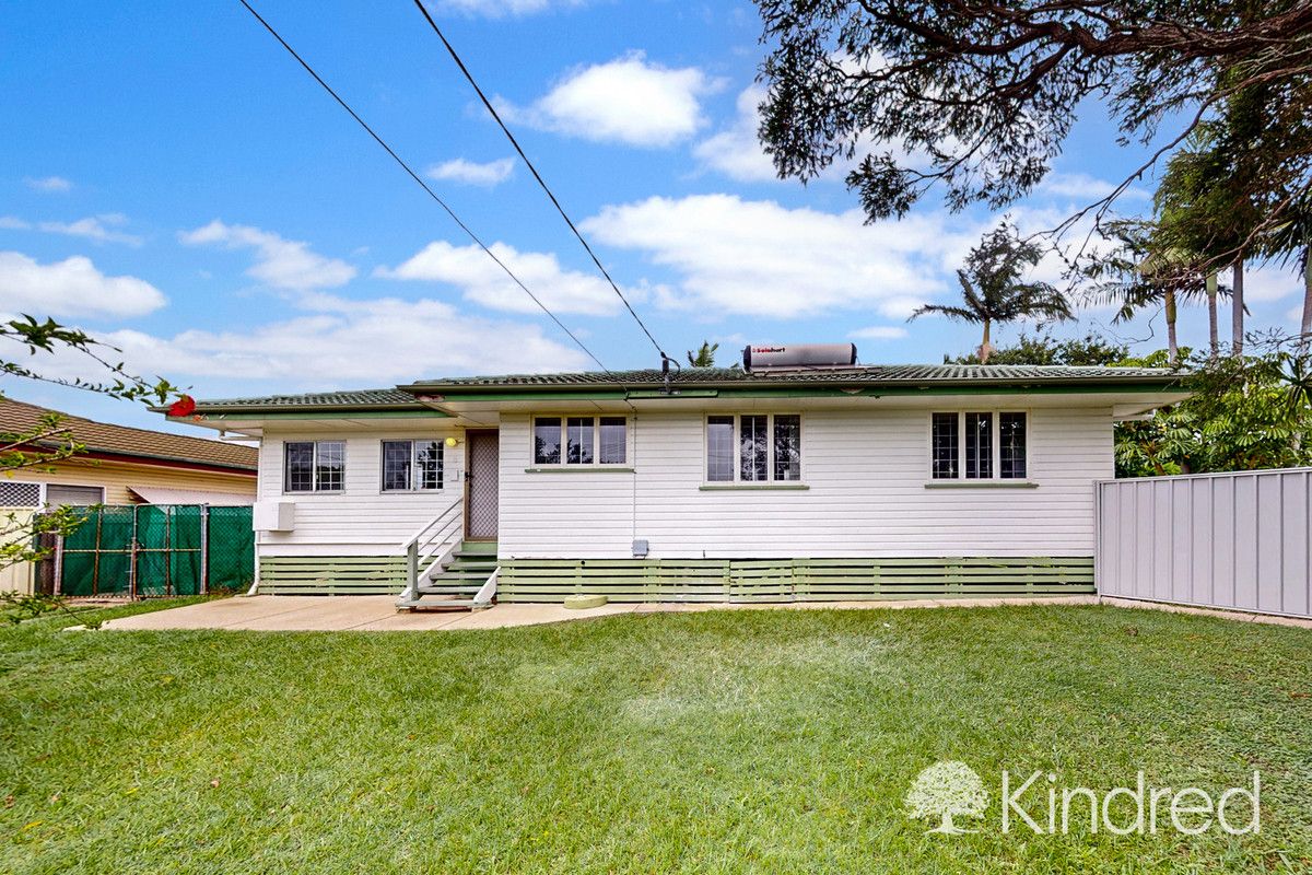3 bedrooms House in 8 Cynthia Court REDCLIFFE QLD, 4020