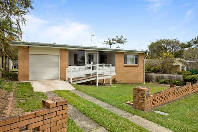 Picture of 14 Shirley Street, SOUTHPORT QLD 4215