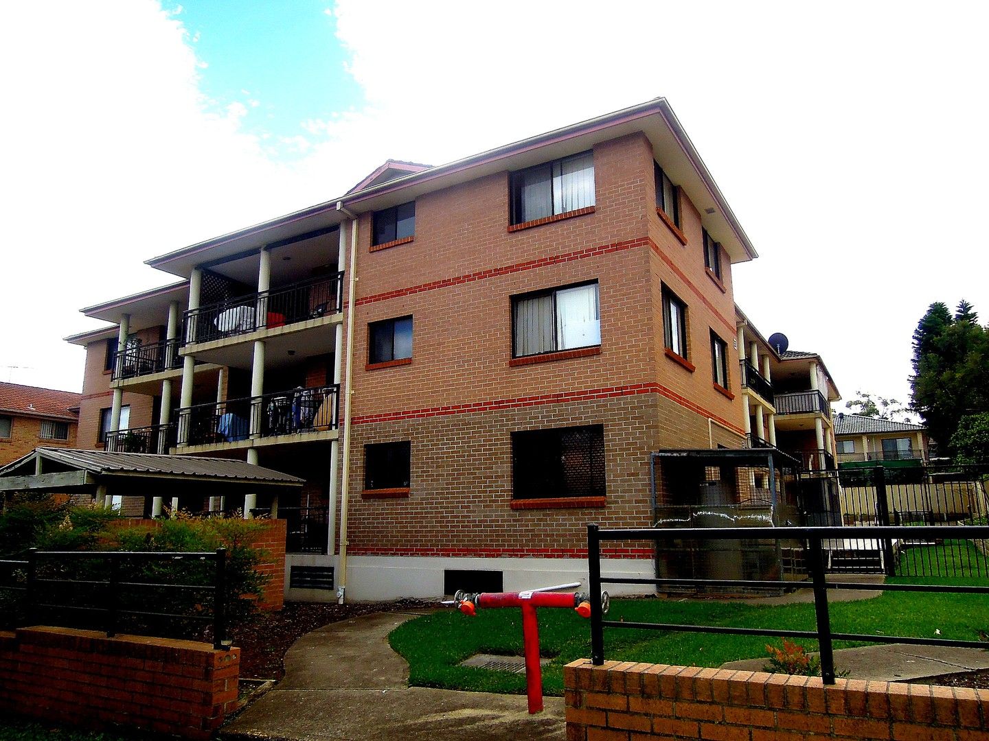 2 bedrooms Apartment / Unit / Flat in 17/5-7 Carmen Street BANKSTOWN NSW, 2200