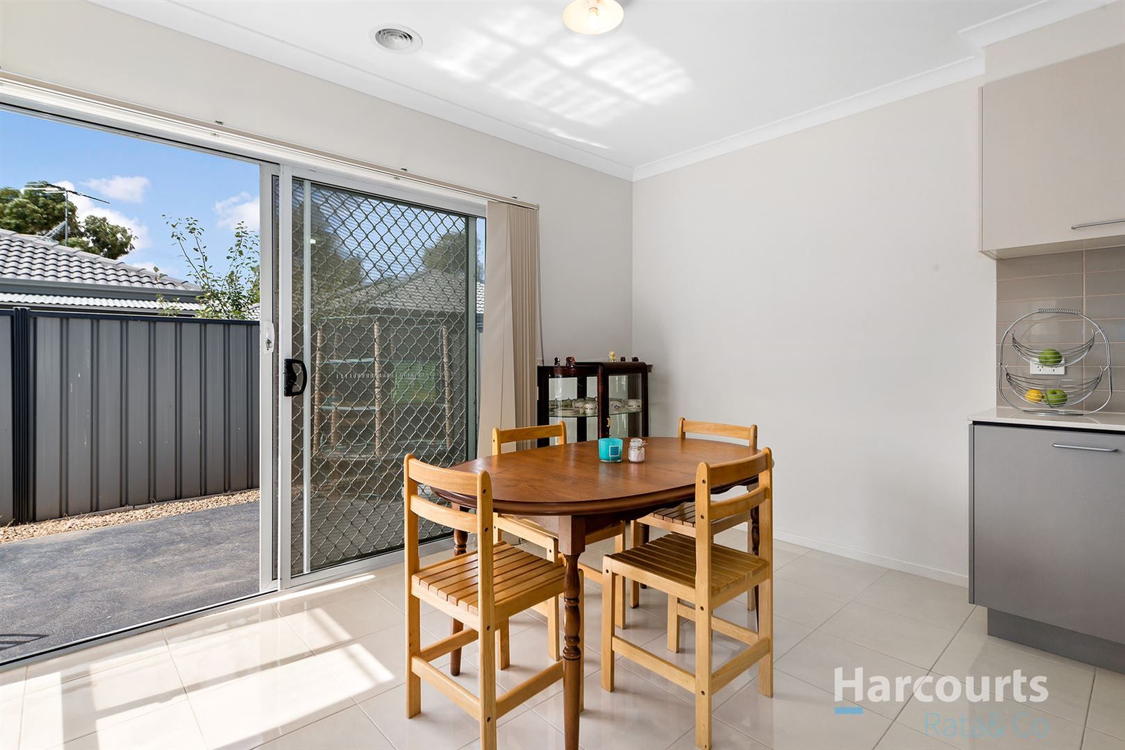 8 Gerald Street, Craigieburn VIC 3064, Image 2