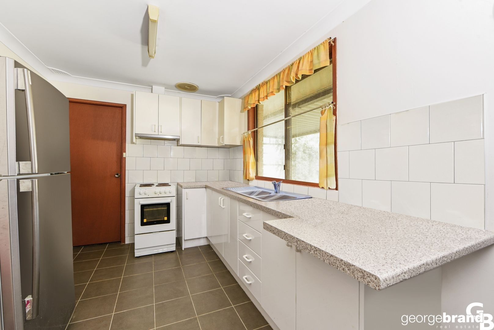 4 Kimberley Street, Gorokan NSW 2263, Image 2