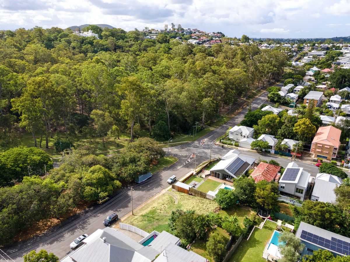 56 Murruba Street, Paddington QLD 4064, Image 2