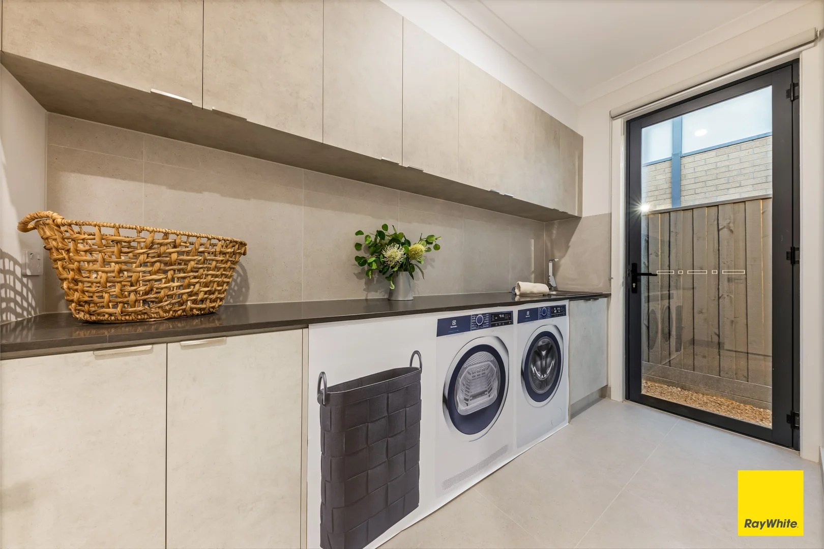 Additional image 24 of 11 Generosa Grove, Tarneit VIC 3029