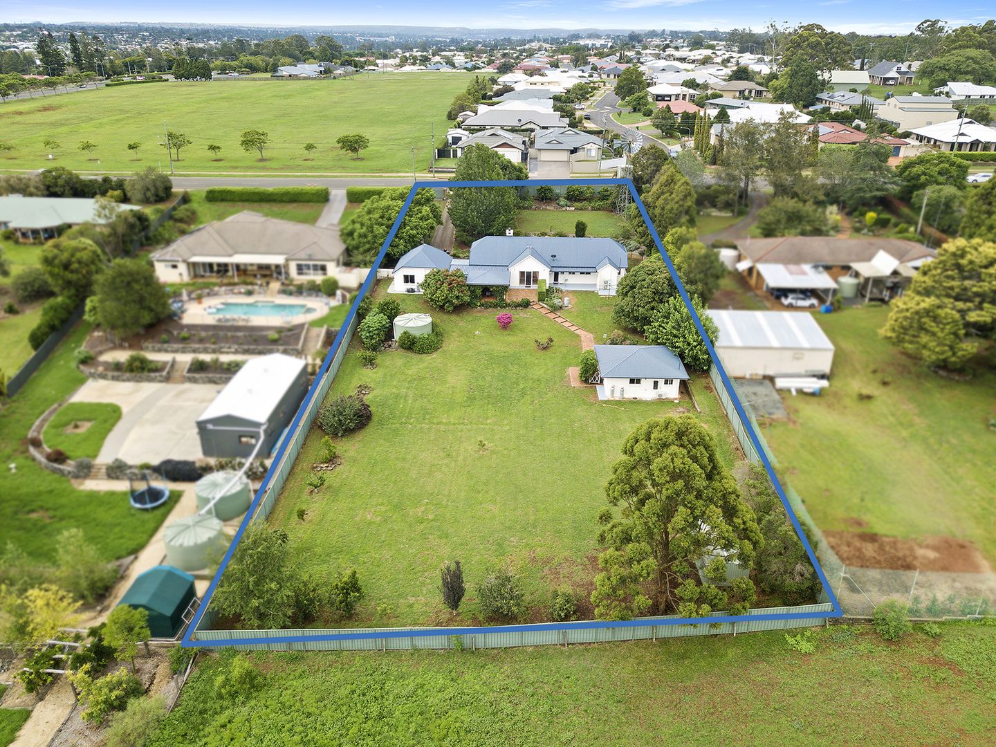 152 Nelson Street, Kearneys Spring QLD 4350, Image 1