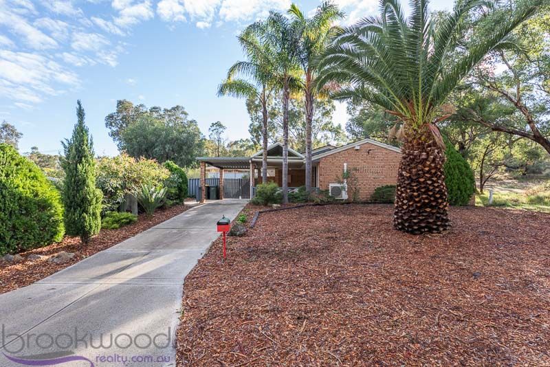 16 Astroloma Place, Koongamia WA 6056, Image 0