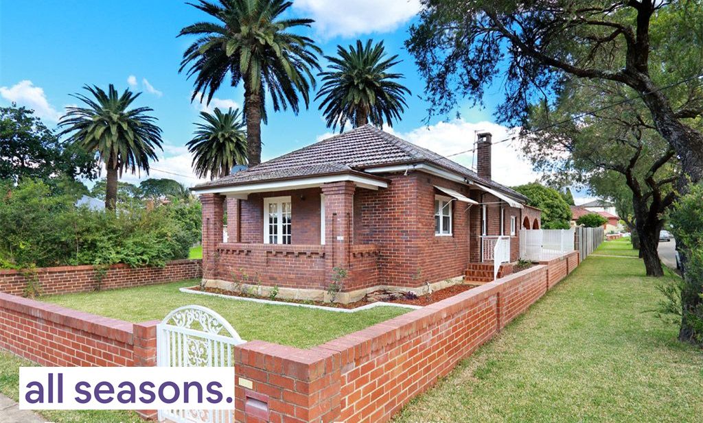 4 bedrooms House in 191 Penshurst Street BEVERLY HILLS NSW, 2209