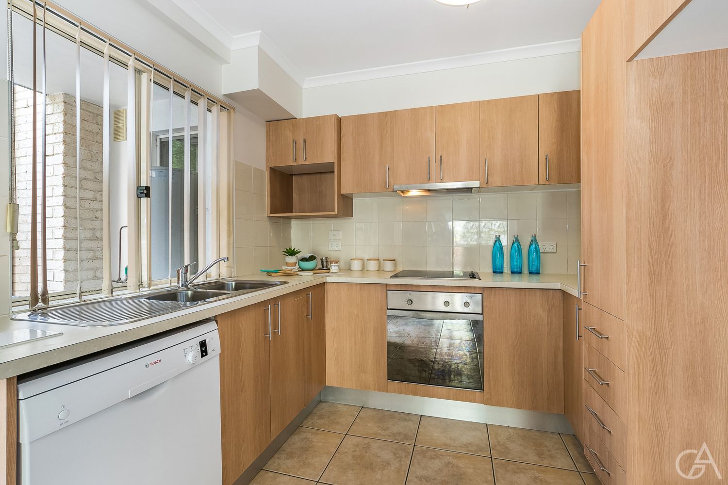 2/9 Railway Avenue, Indooroopilly QLD 4068, Image 2