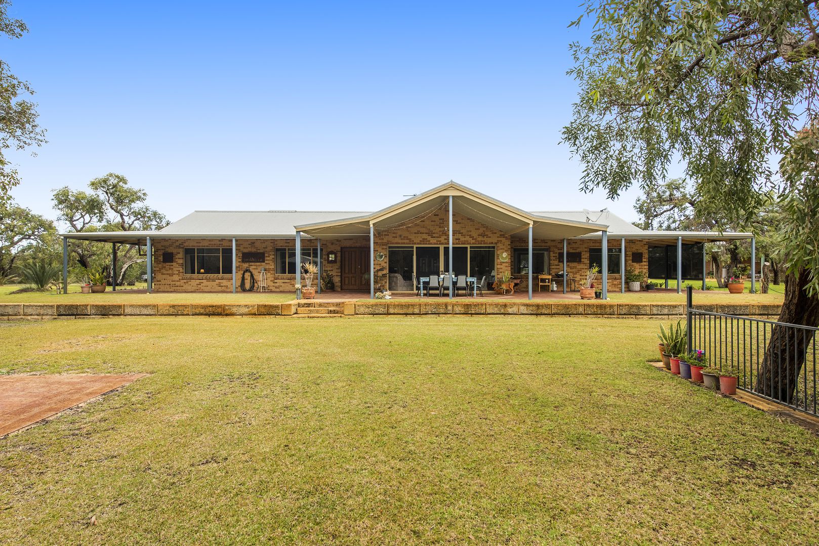 768 Chitna Road, Neergabby WA 6503, Image 2